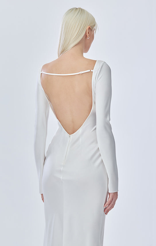 Classic Long Sleeve Dress M / Off White Classic Long Sleeve Dress M / Off White